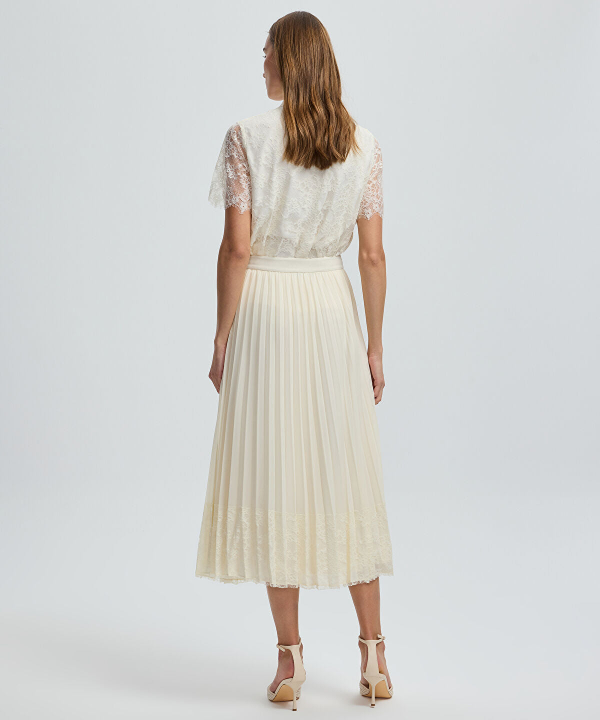 Zoomed Pleated Lace Hem Midi Skirt