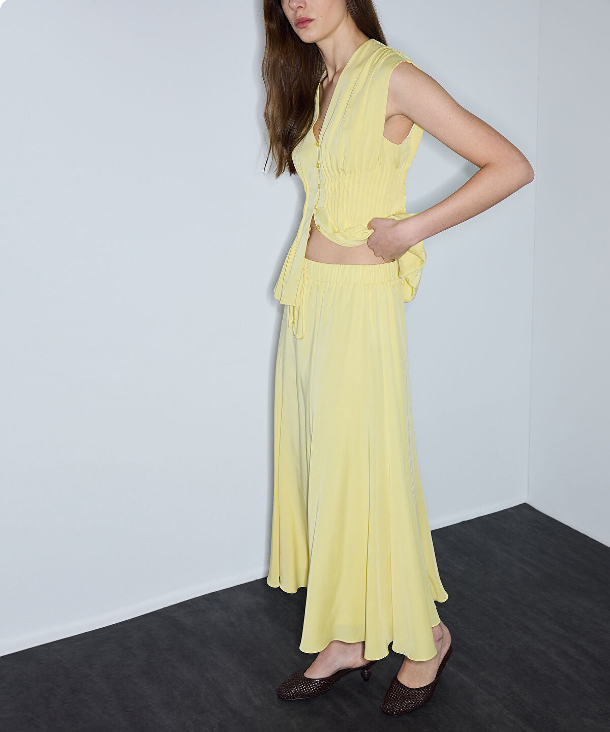 Zoomed Tie-Waist Skirt