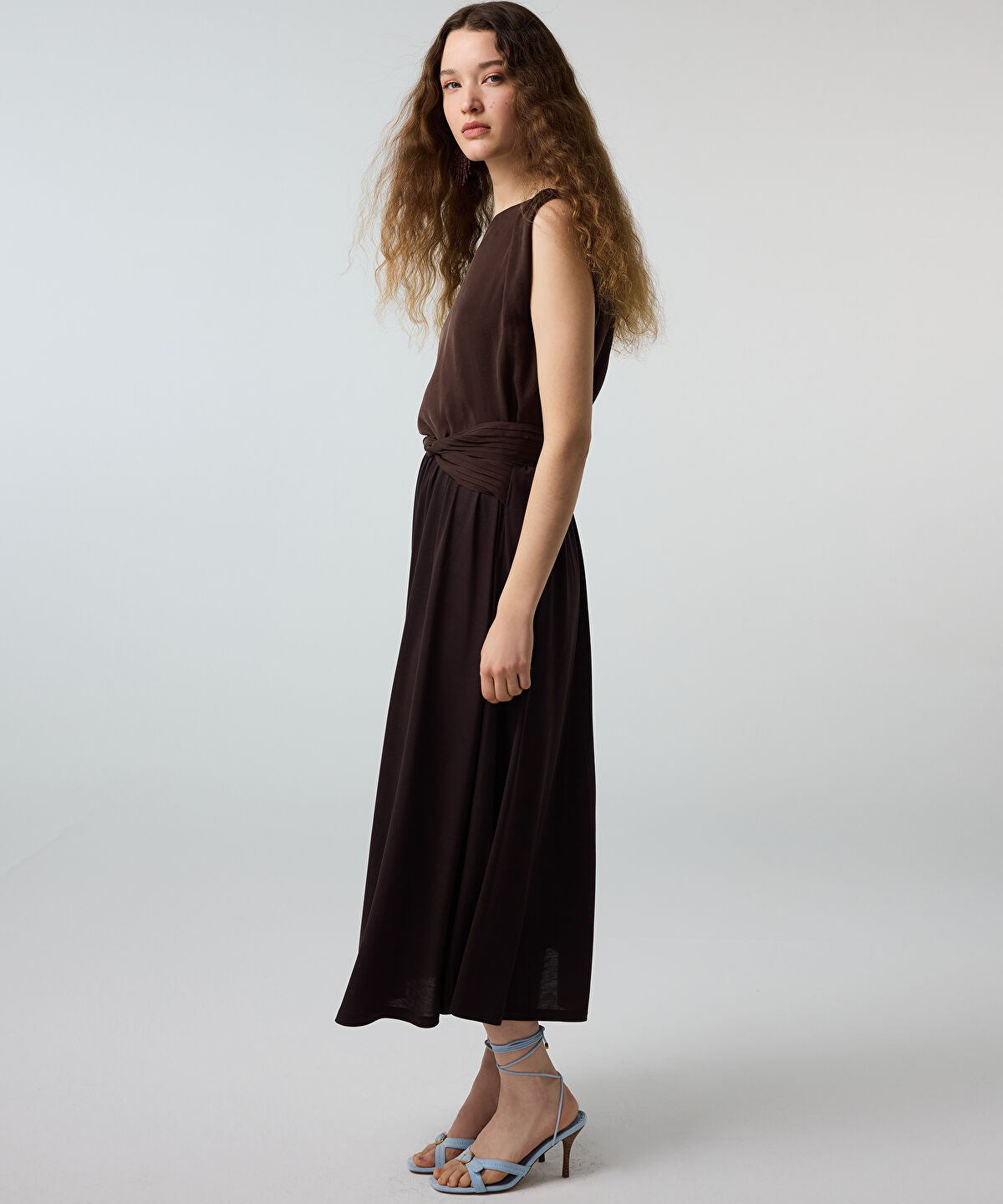 Zoomed Twisted-Belt Cupro Skirt