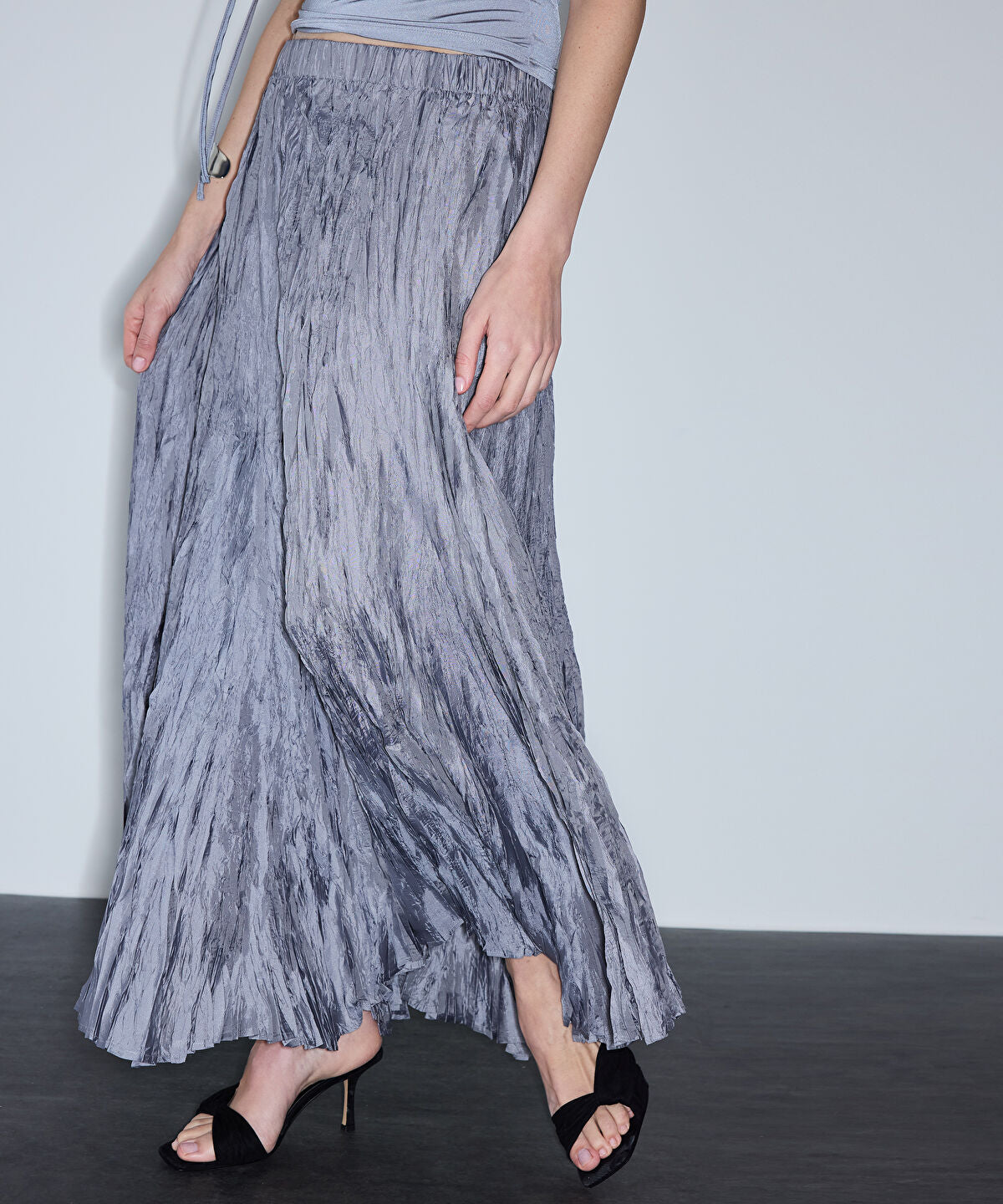 Zoomed Metallic-Effect Skirt