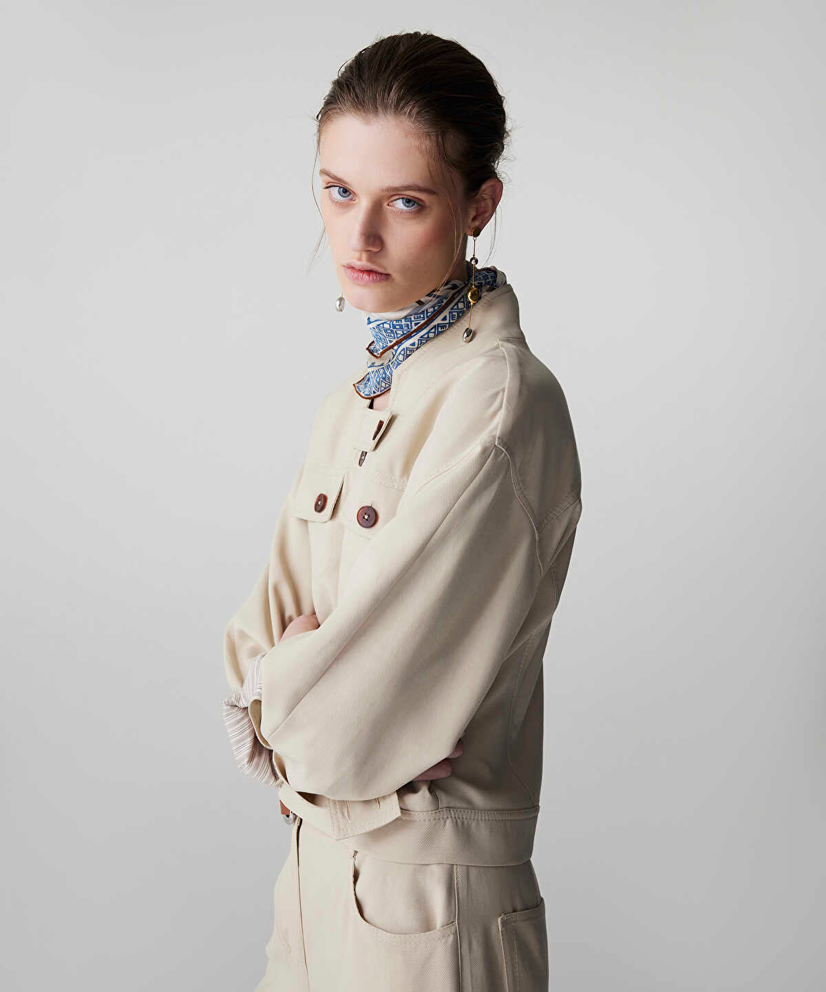 Zoomed Buttoned Jacket