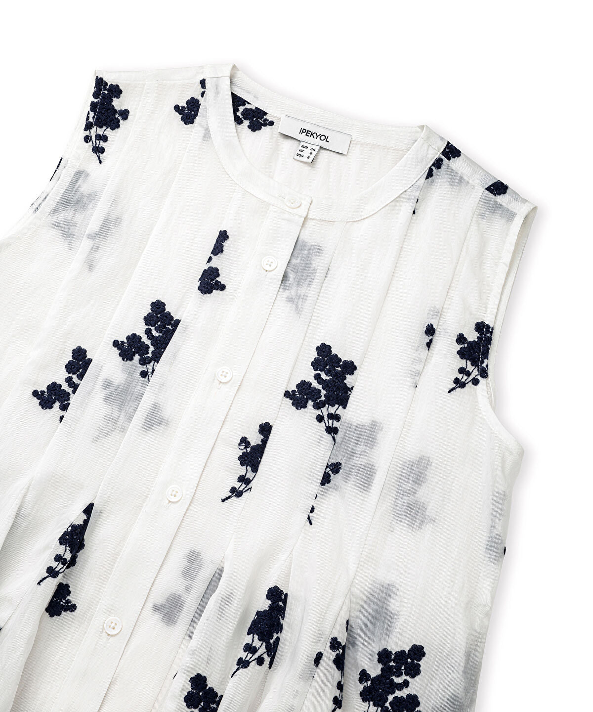 Zoomed Floral Embroidered Blouse