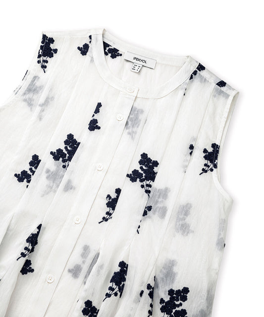 Floral Embroidered Blouse