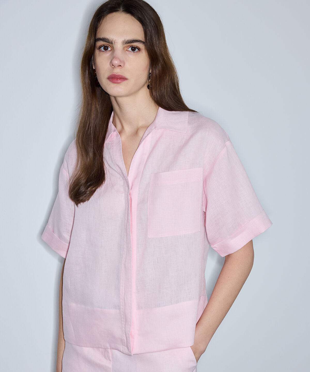 Zoomed Single-Pocket Linen Blouse