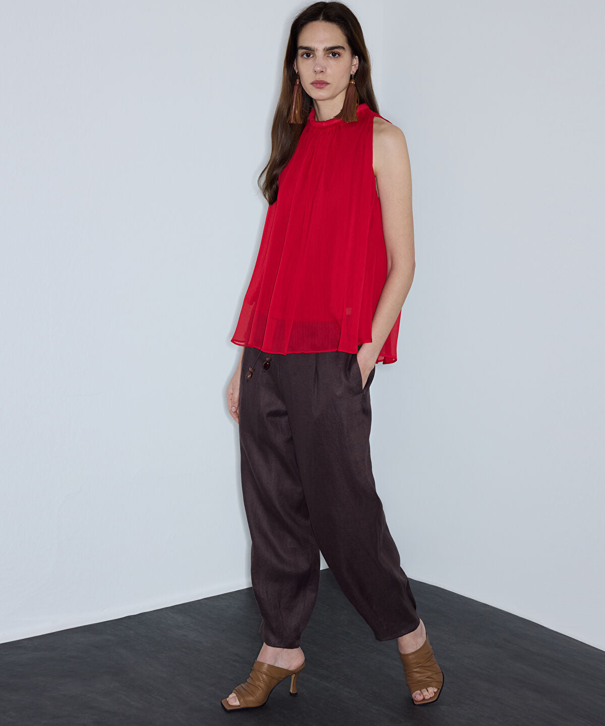 Zoomed Halter-Neck Chiffon Blouse
