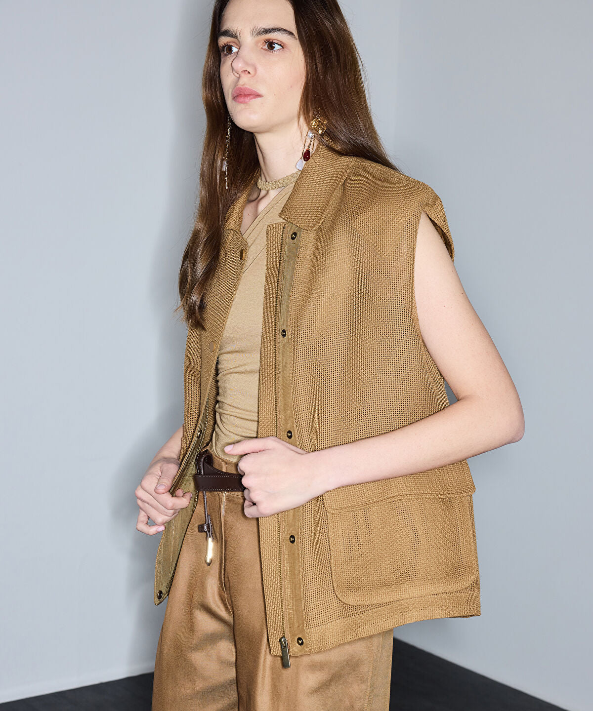 Zoomed Mesh-Effect Vest