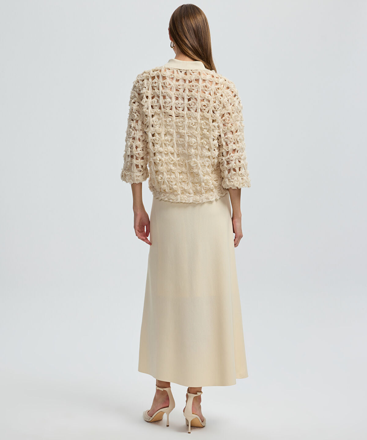 Zoomed Contrast Collar Textured Shirt