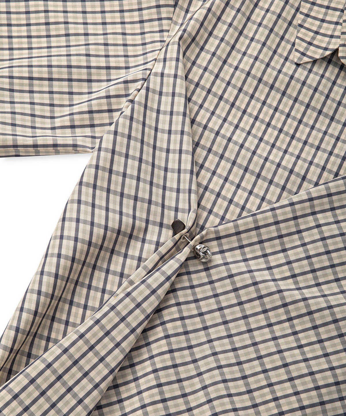 Zoomed Asymmetric Plaid Shirt