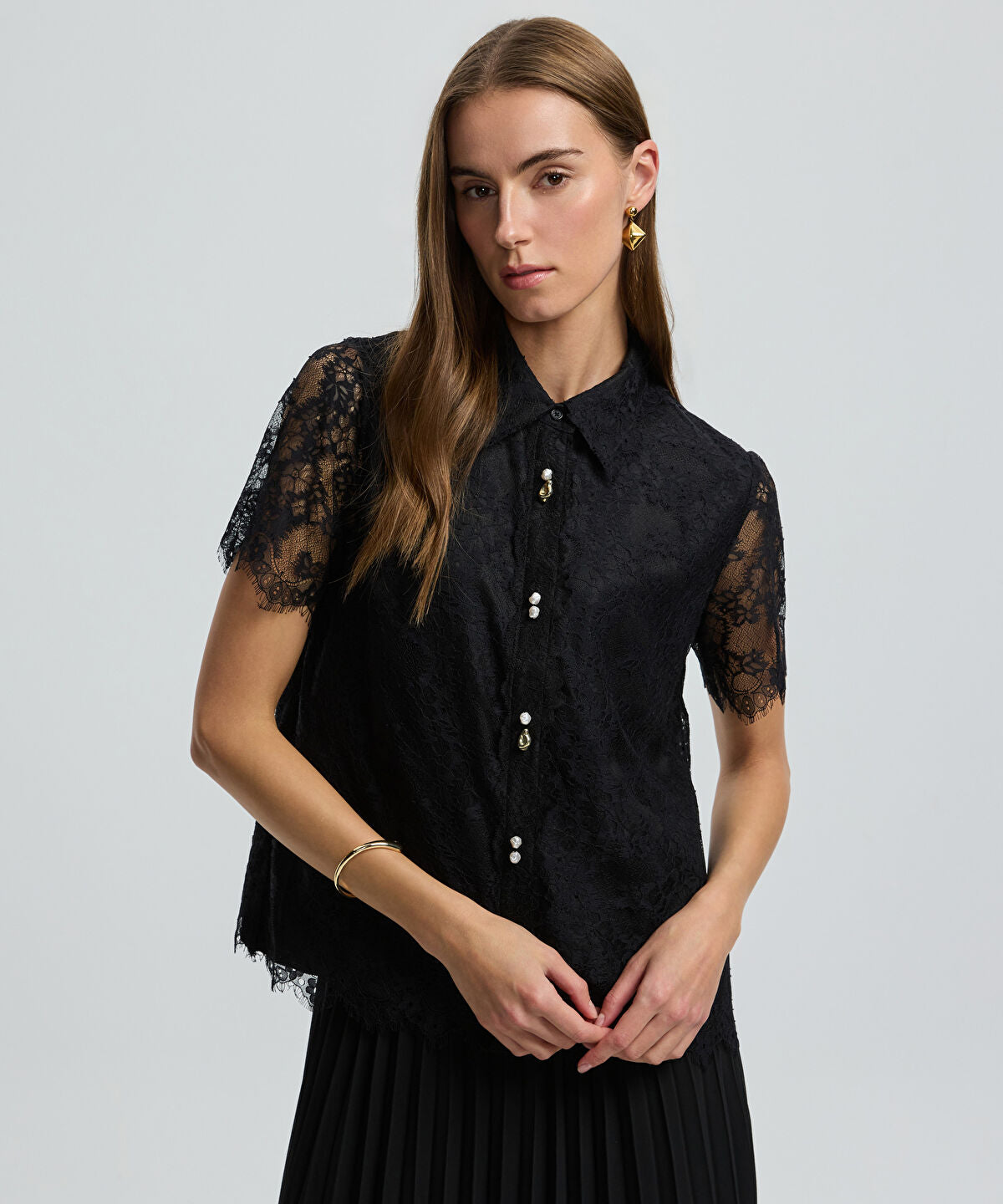 Zoomed Mixed Button Lace Shirt