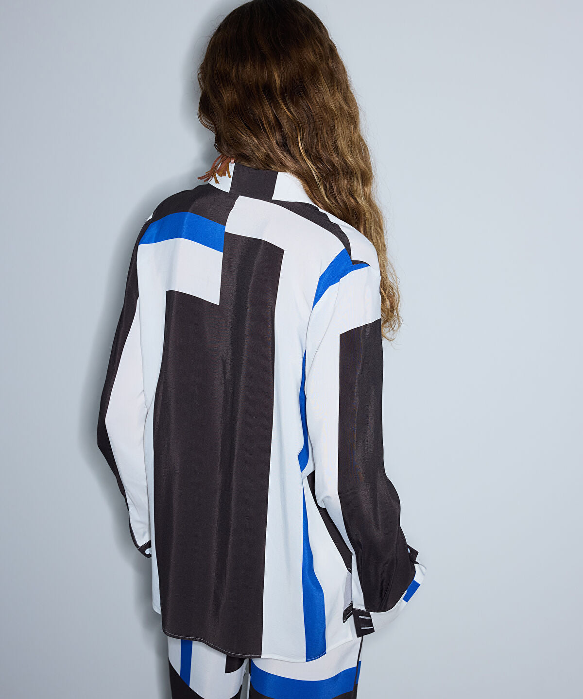 Zoomed Printed Color-Block Shirt
