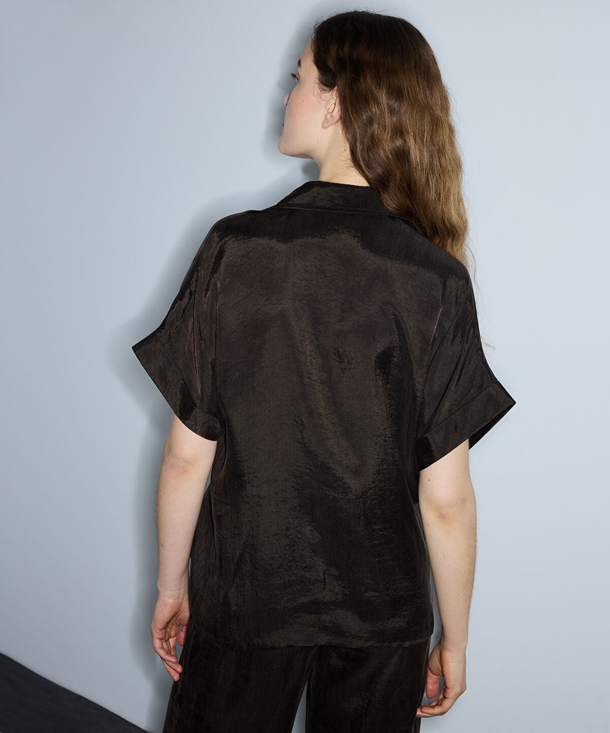 Zoomed Relaxed-Fit Shirt with Pockets