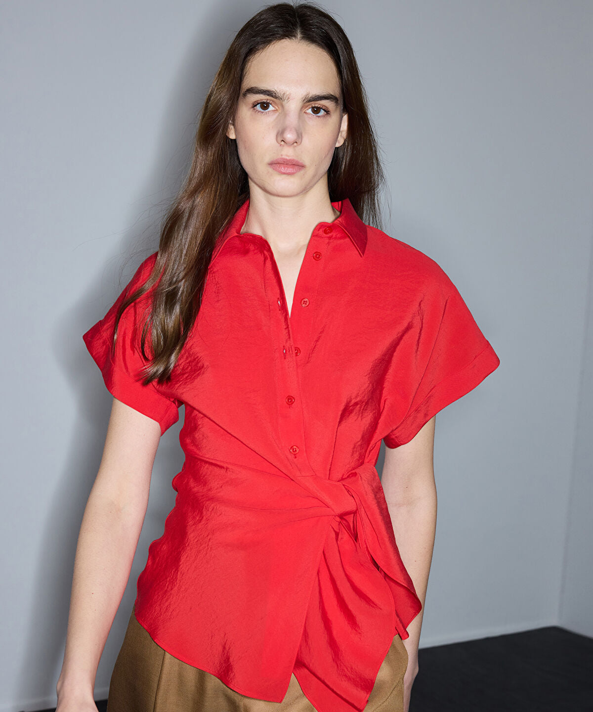 Zoomed Asymmetric Tie Waist Shirt