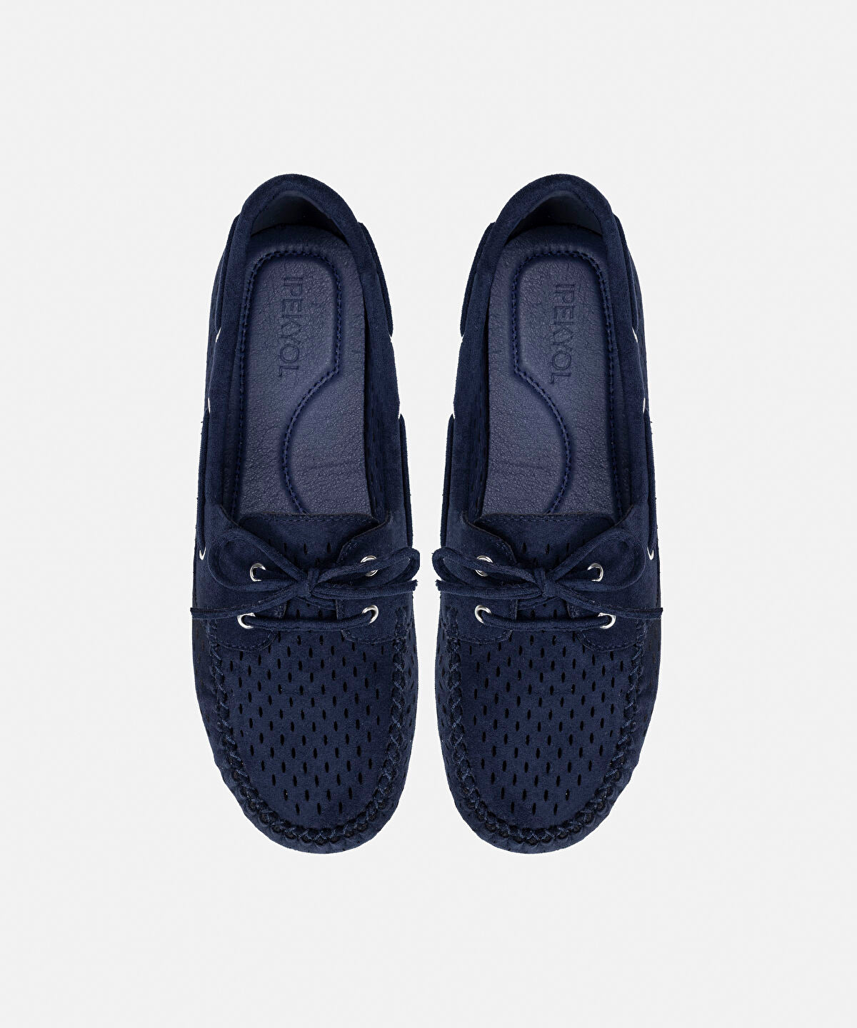 Zoomed Cutout Loafers