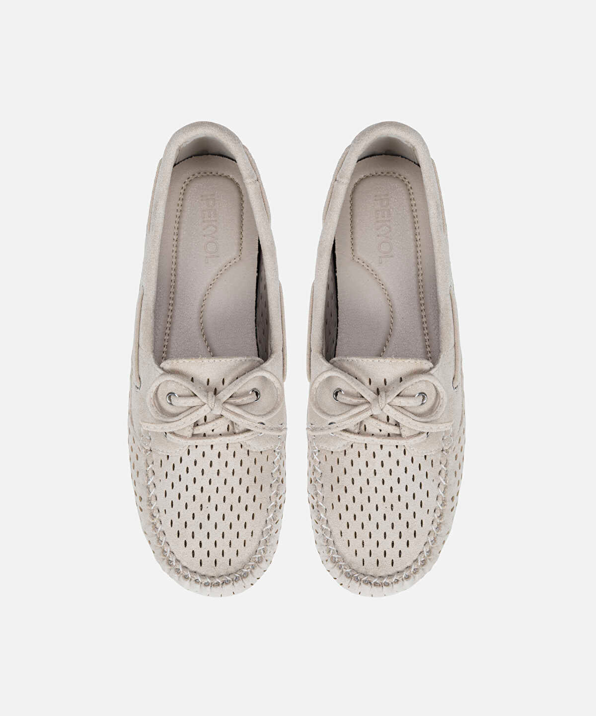 Zoomed Cutout Loafers