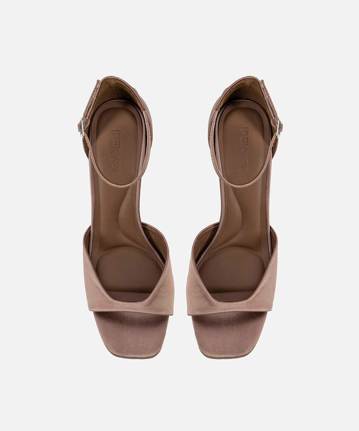 Zoomed Satin-Finished Heels