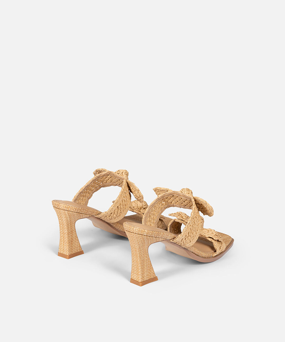 Zoomed Bow Detail Straw Effect Mules
