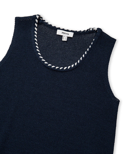Knit Top with Contrast Piping