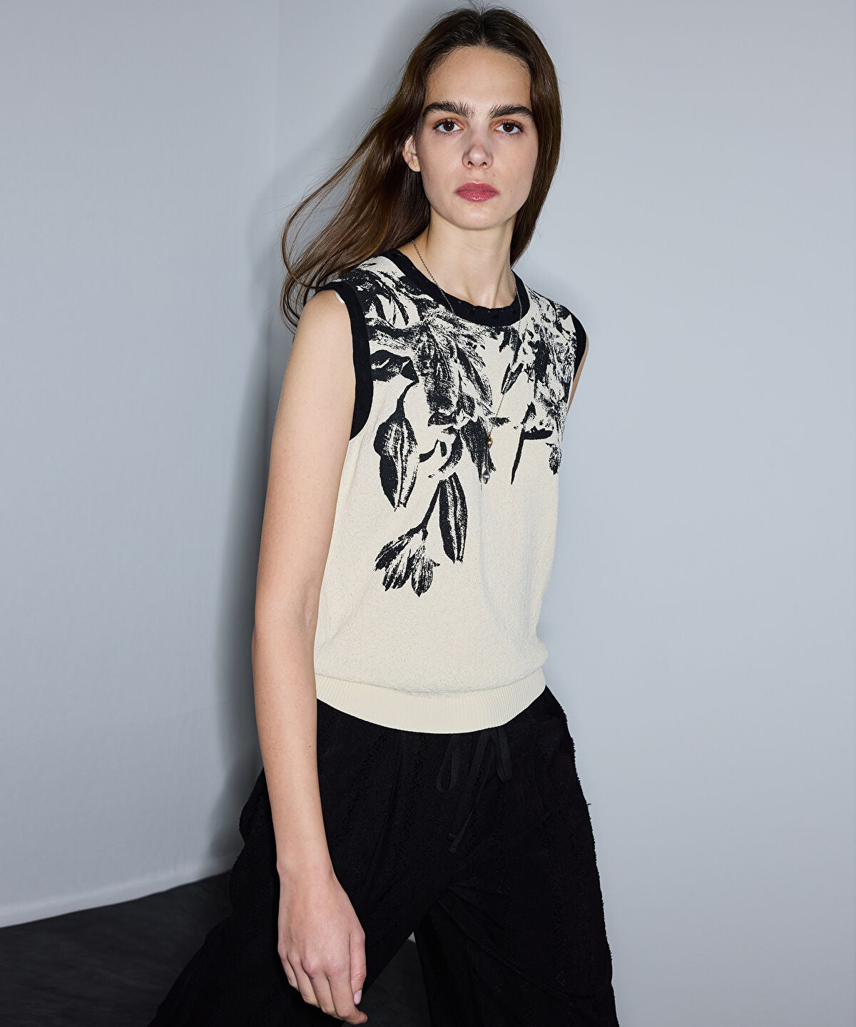 Zoomed Floral Print Knit Top