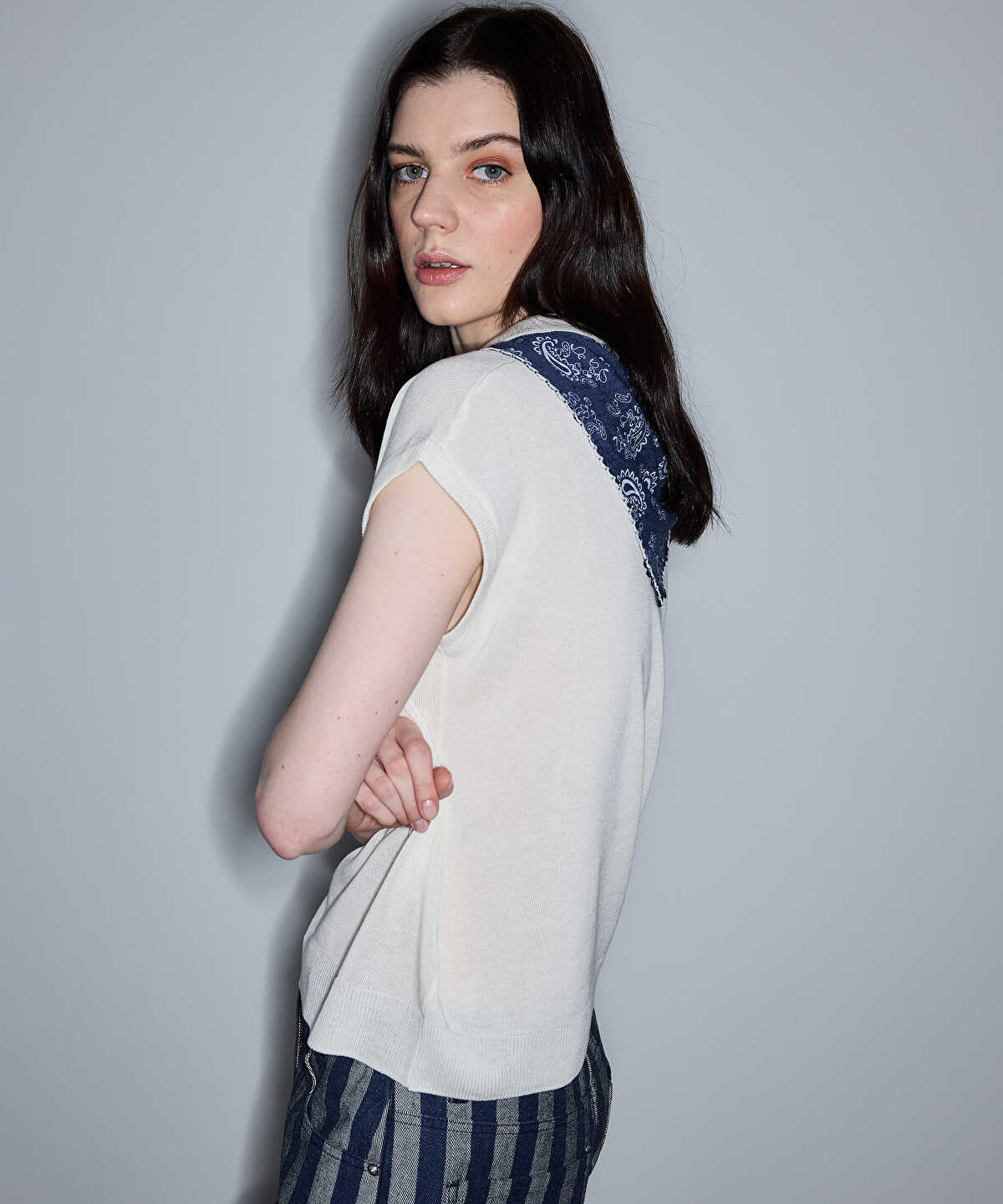 Zoomed Knit Top with Scarf