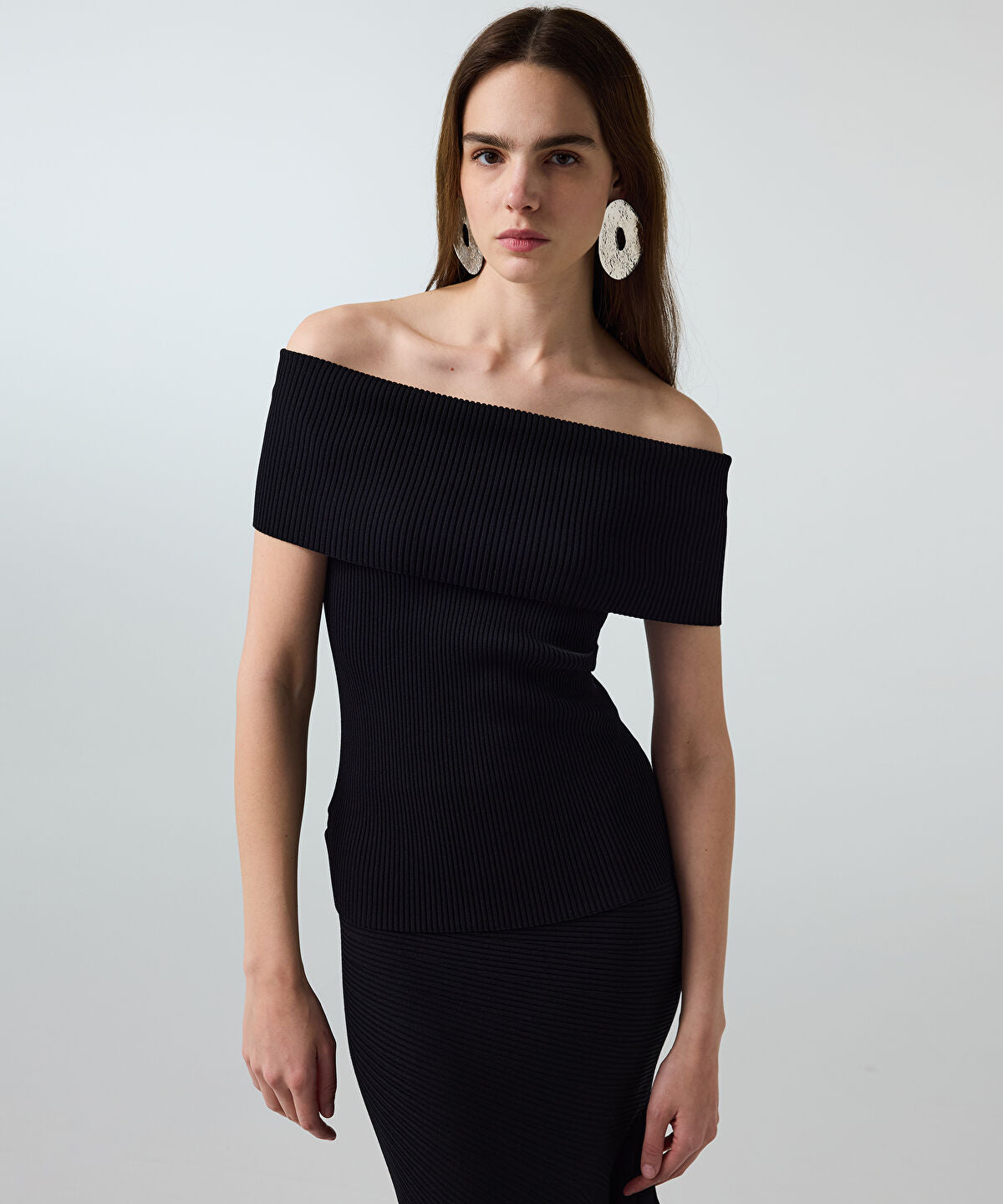 Zoomed Off-the-Shoulder Knit Top