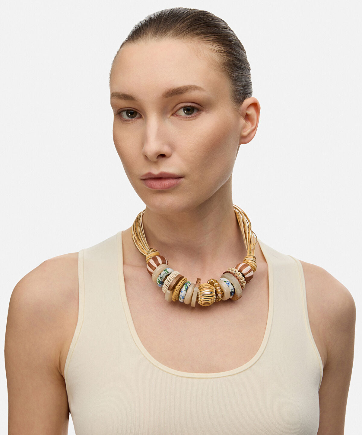Zoomed Mixed Element Raffia Necklace