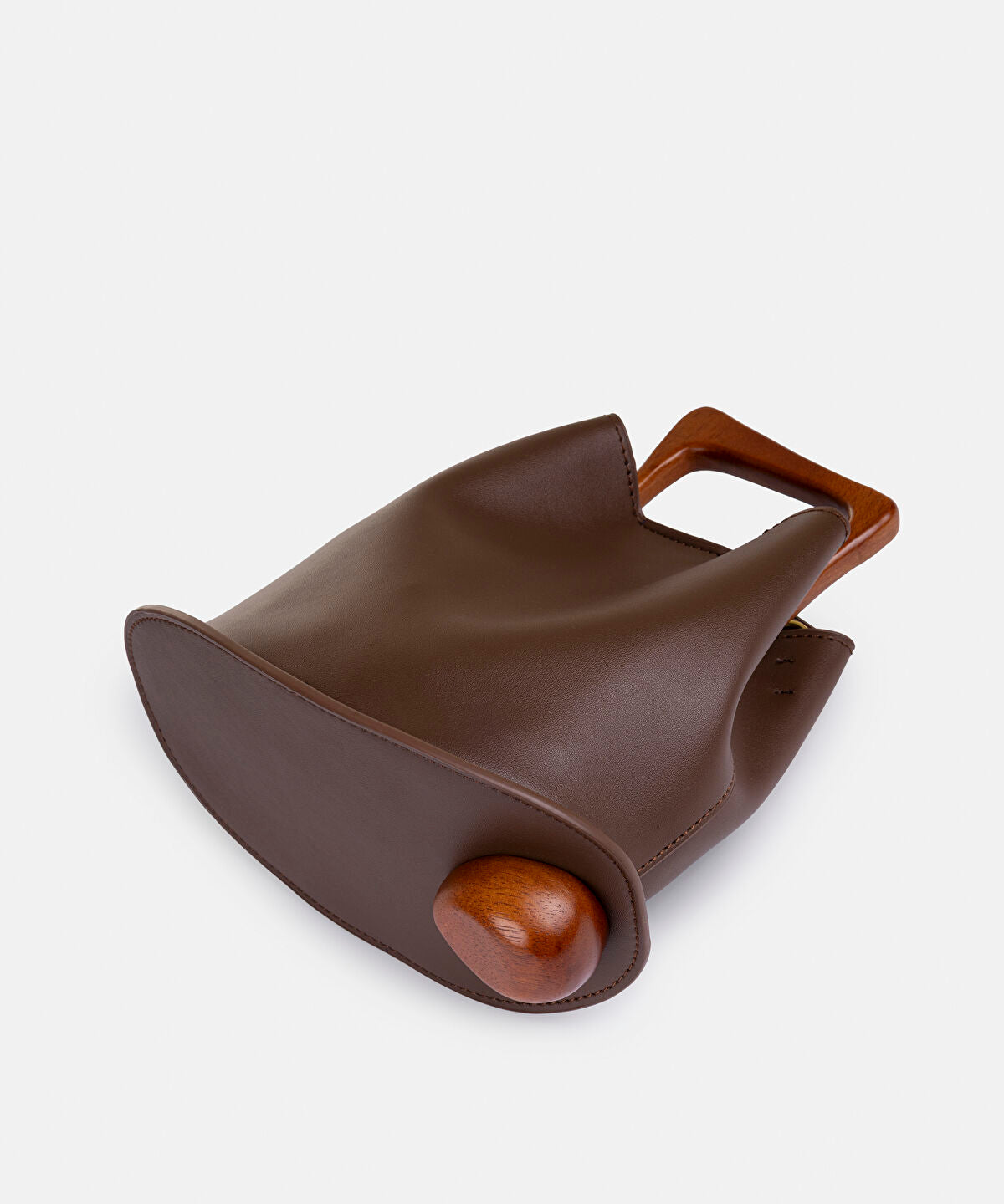 Zoomed Wooden Handle Bag