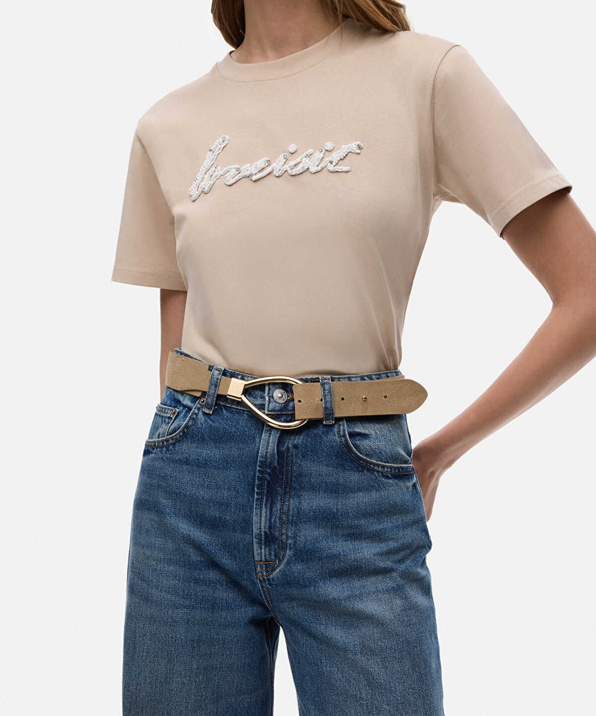 Zoomed Leather Belt with Metal Buckle