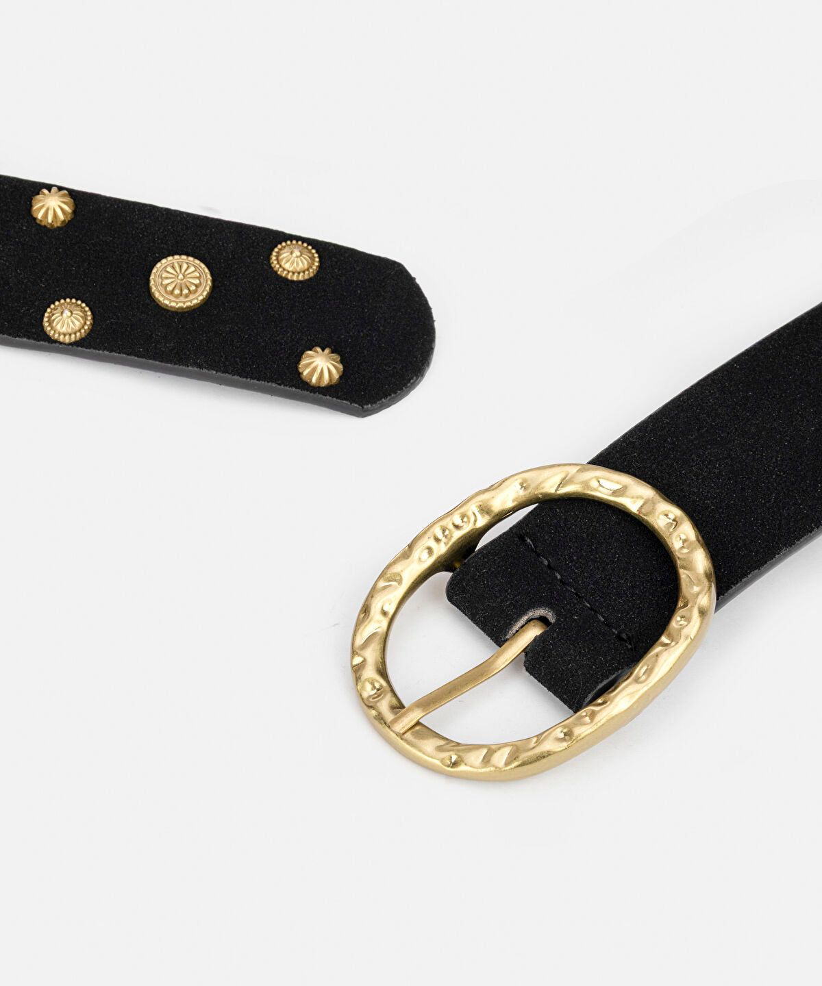 Zoomed Embellished Suede Belt