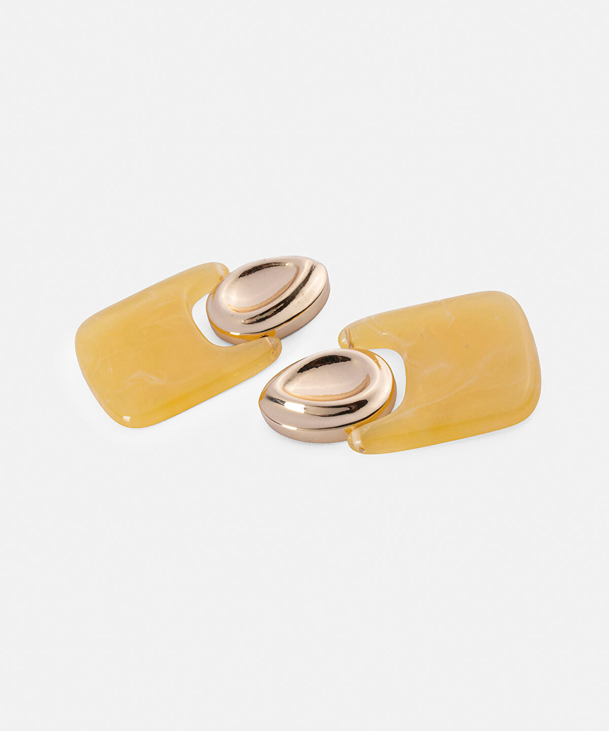 Zoomed Combined Resin Earrings