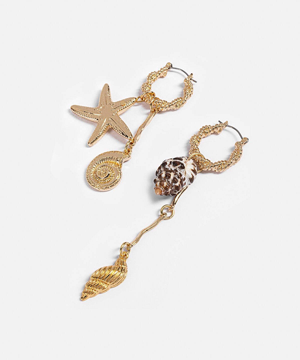 Zoomed Marine Inspired Asymmetric Earrings
