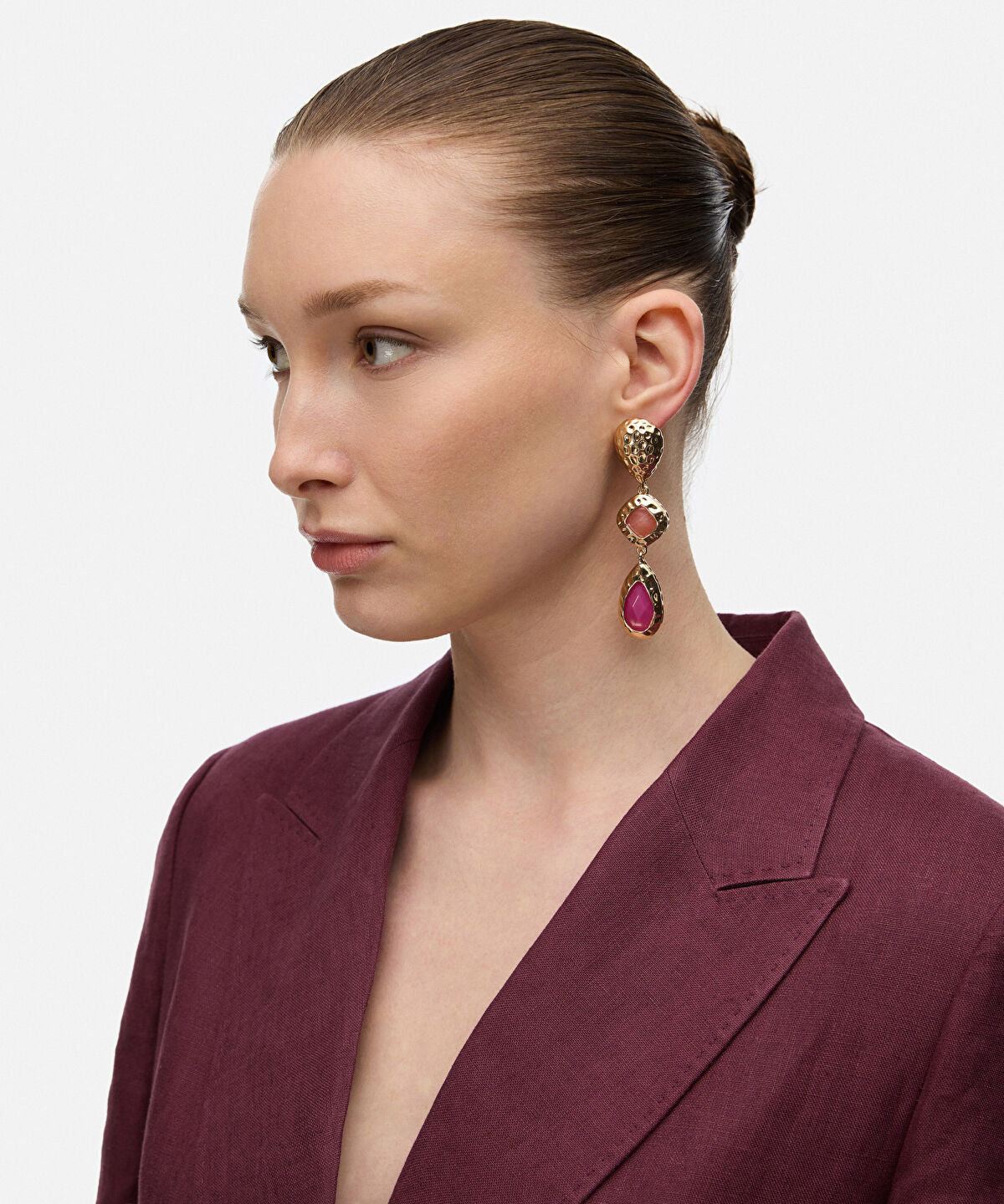 Zoomed Acrylic Detail Textured Earrings