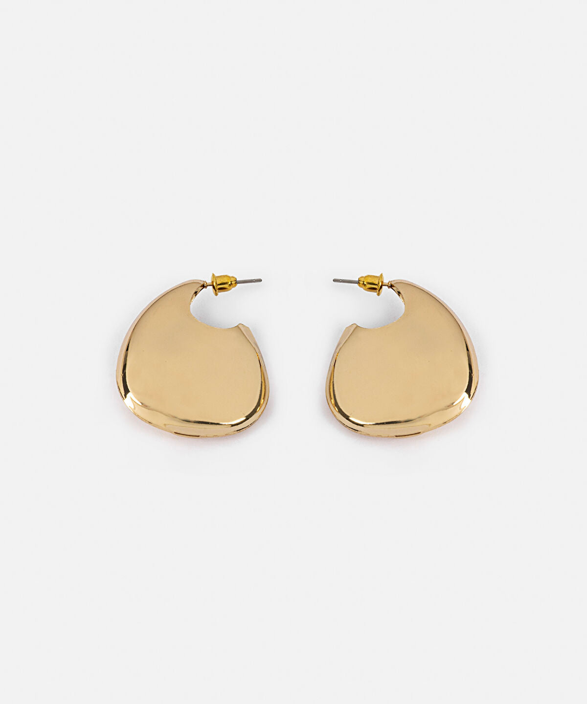 Zoomed Voluminous Metal Earrings