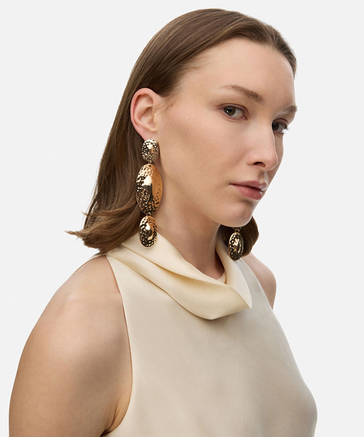 Zoomed Textured Dangle Earrings