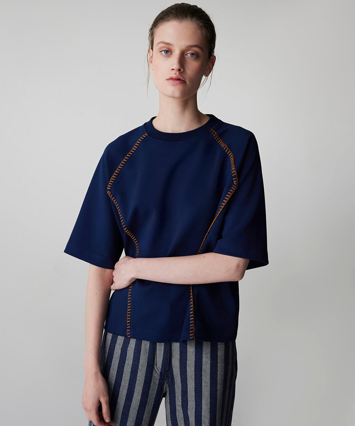 Zoomed Contrast Stitch T-Shirt