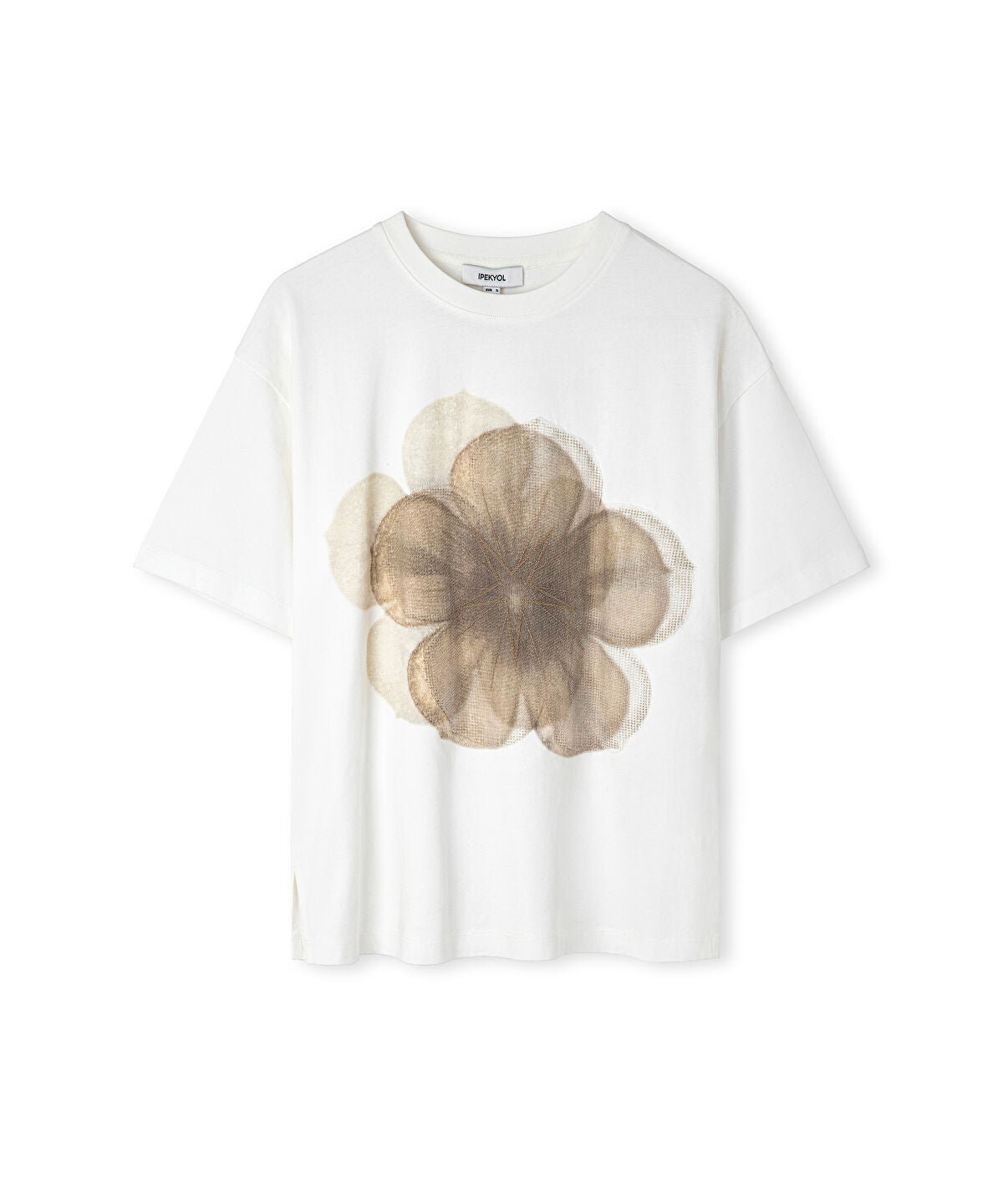 Zoomed Floral Print T-Shirt