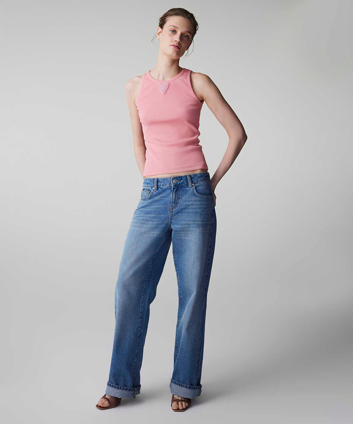Zoomed Ribbed T-Shirt with Beads