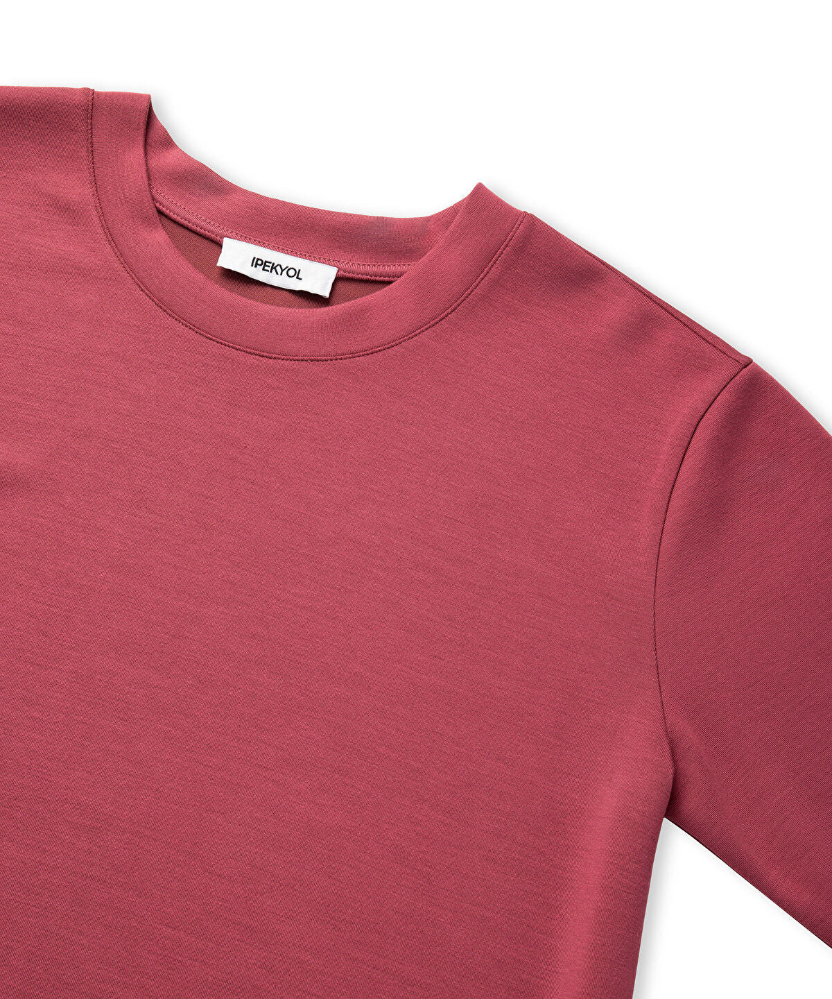 Zoomed Basic T-Shirt 