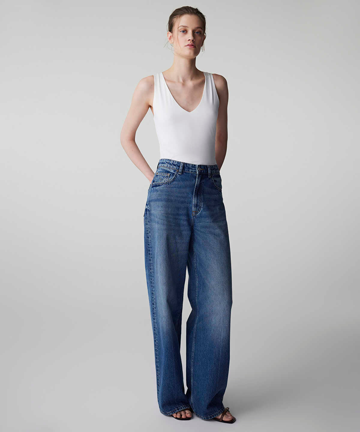 V-Neck Basic T-Shirt
