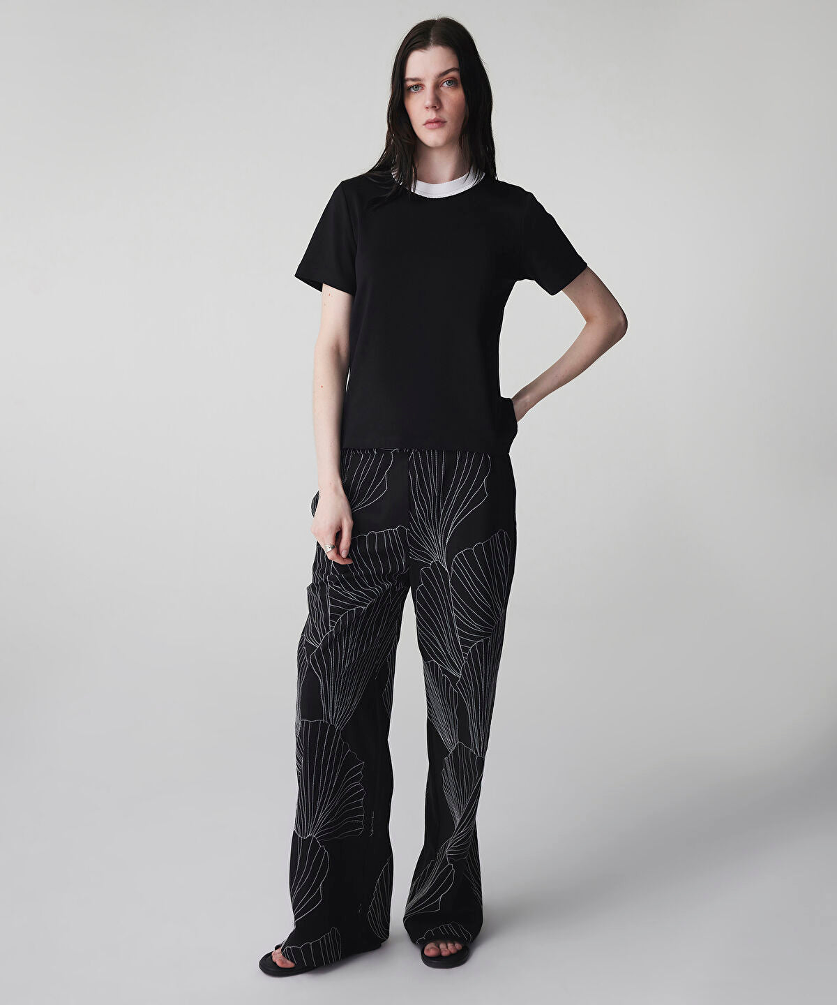 Contrast Collar Color-Block T-Shirt