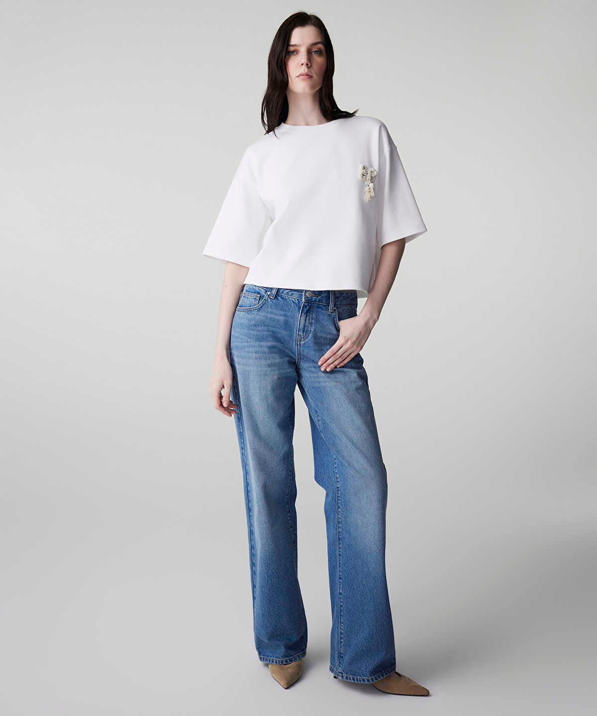 Zoomed T-Shirt with Faux Pearls