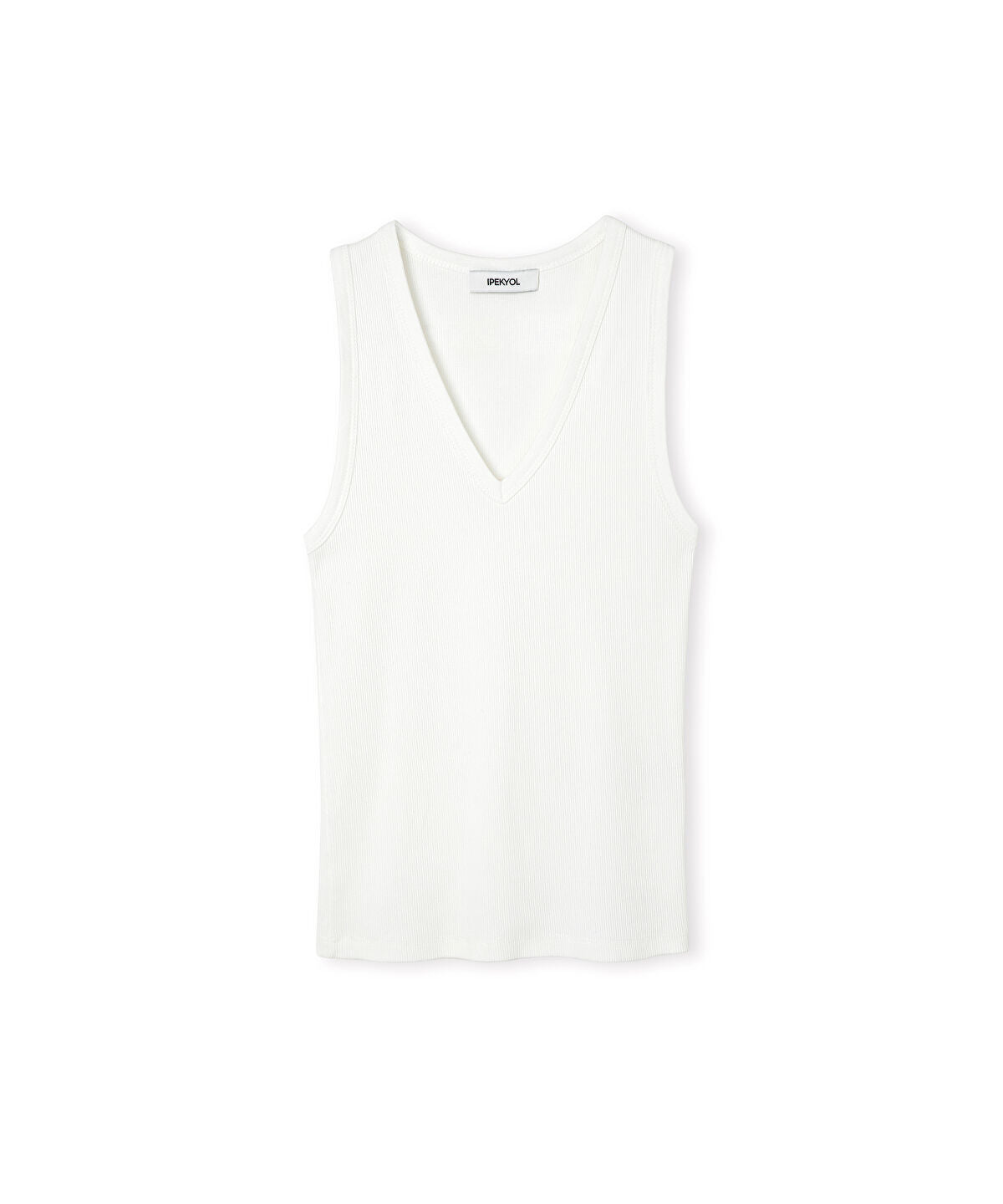 Zoomed V-Neck Basic T-Shirt