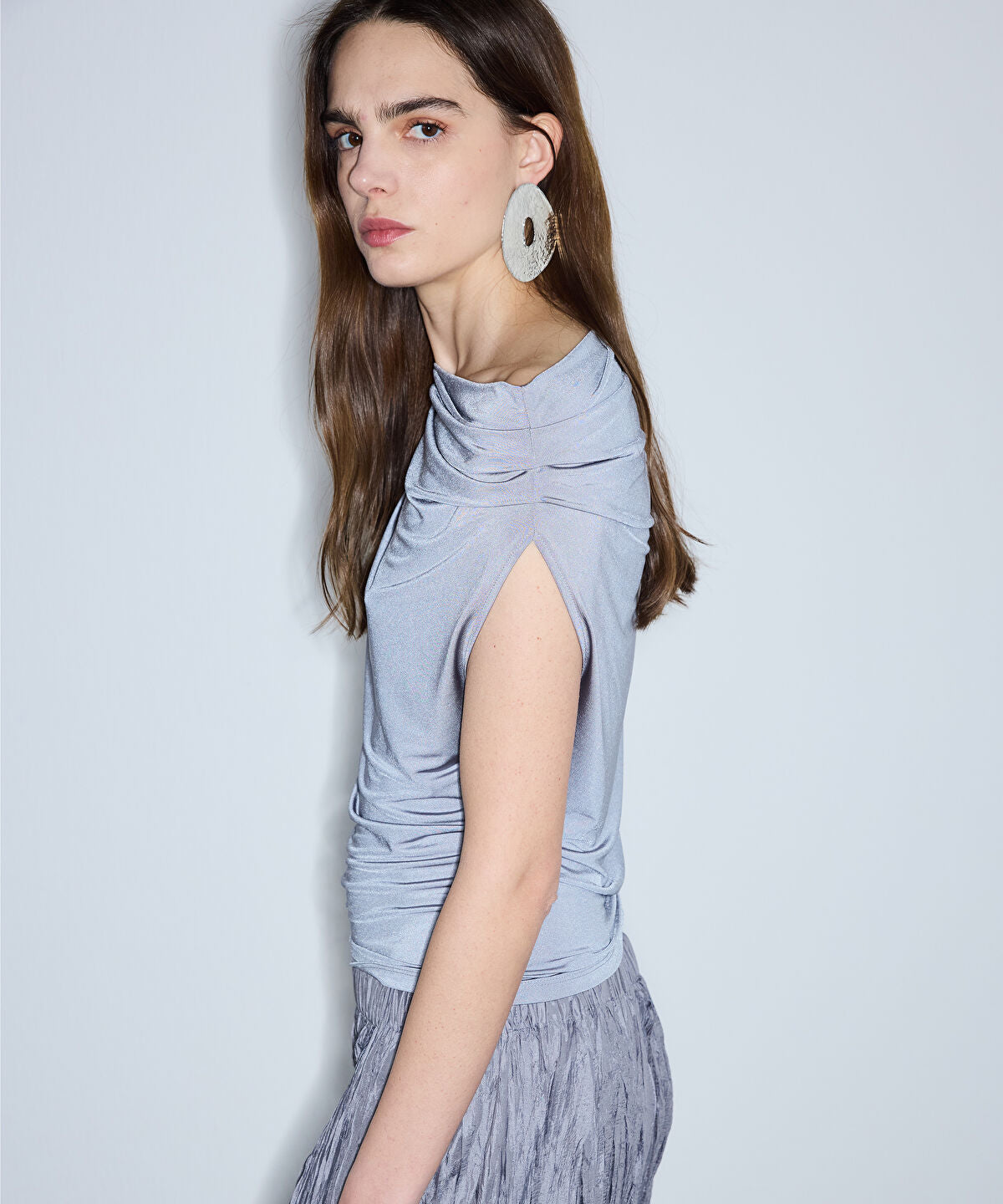 Zoomed Asymmetric Gathered T-Shirt
