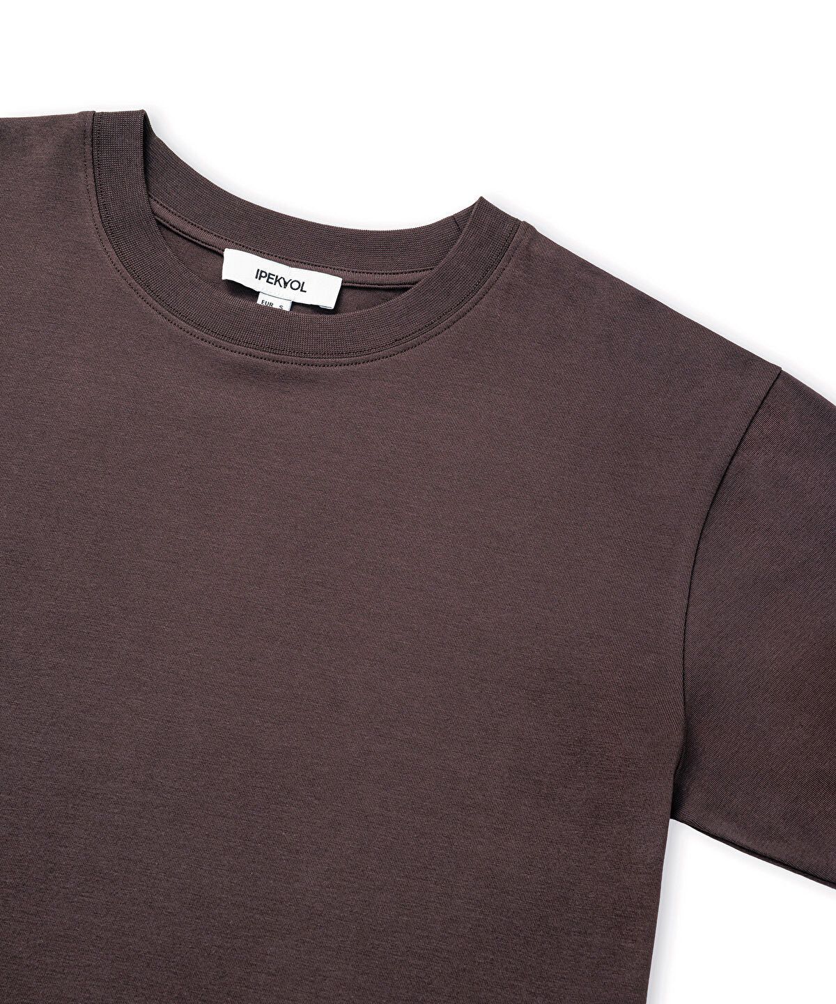 Zoomed Crew Neck Basic T-Shirt