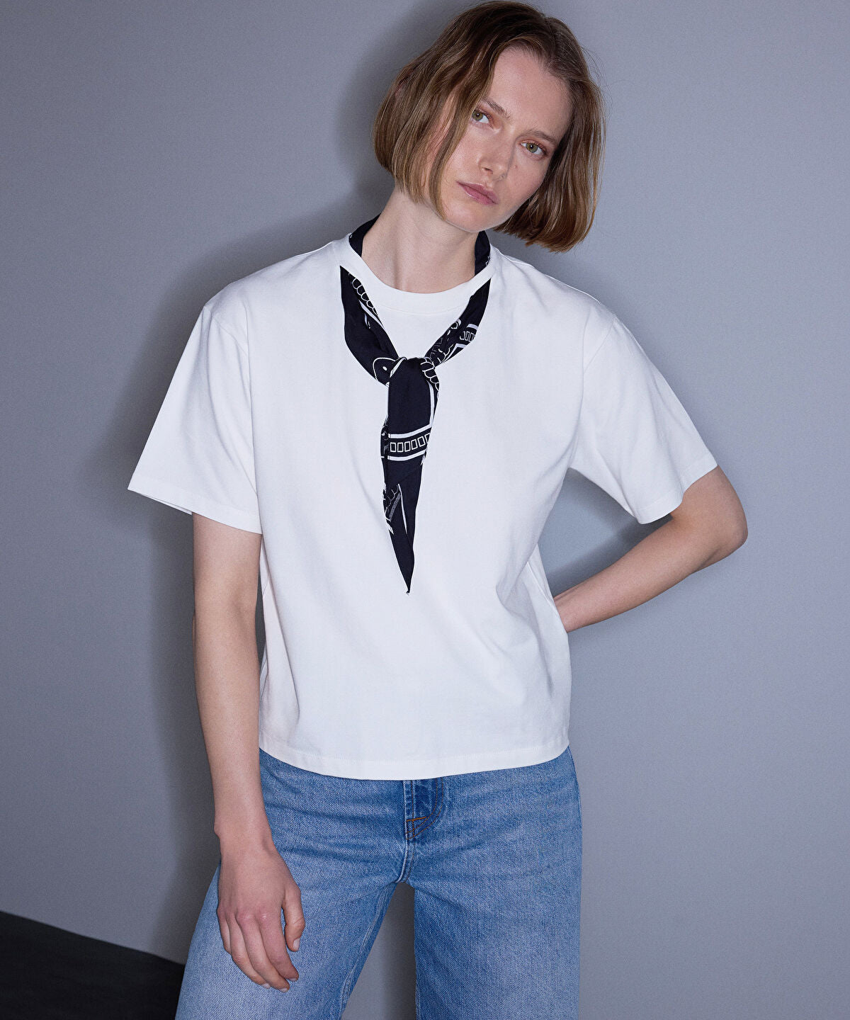 T-SHIRT