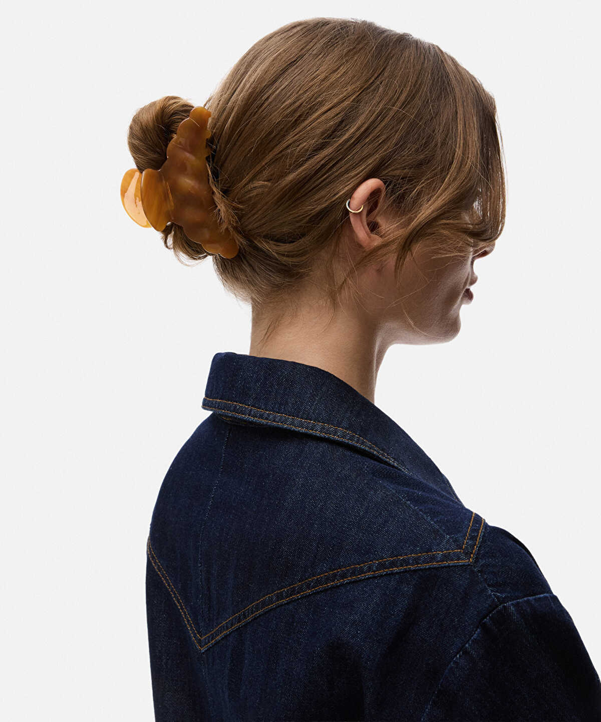 Zoomed Acrylic Hair Clip