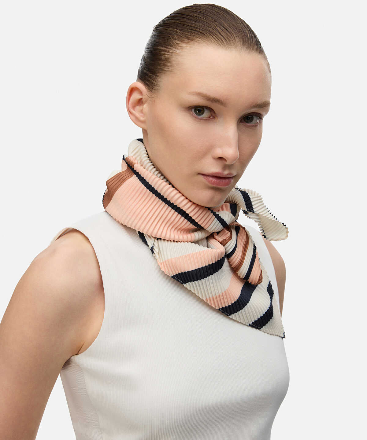 Pleated Color-Block Scarf