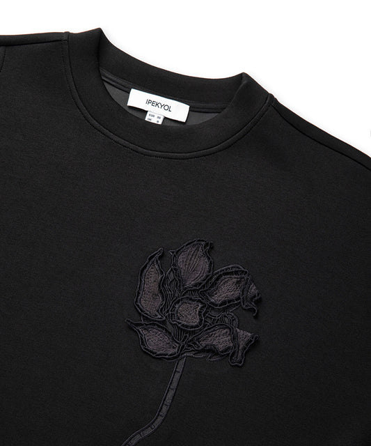 Floral Applique Sweatshirt