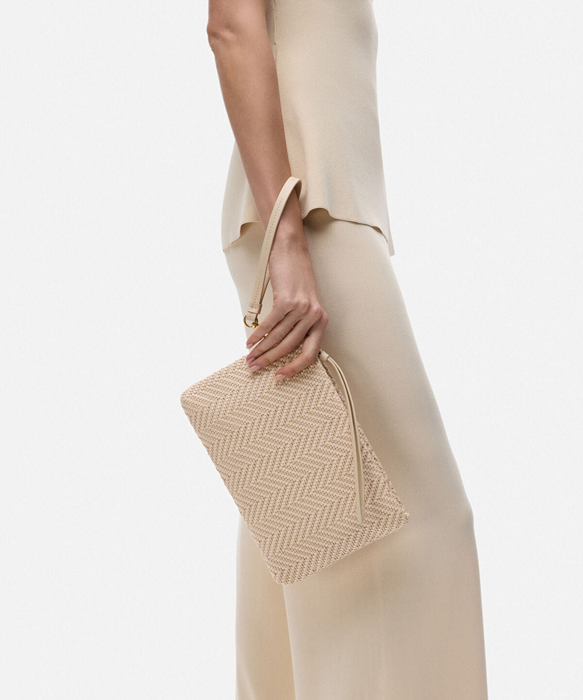 Zoomed Woven Clutch