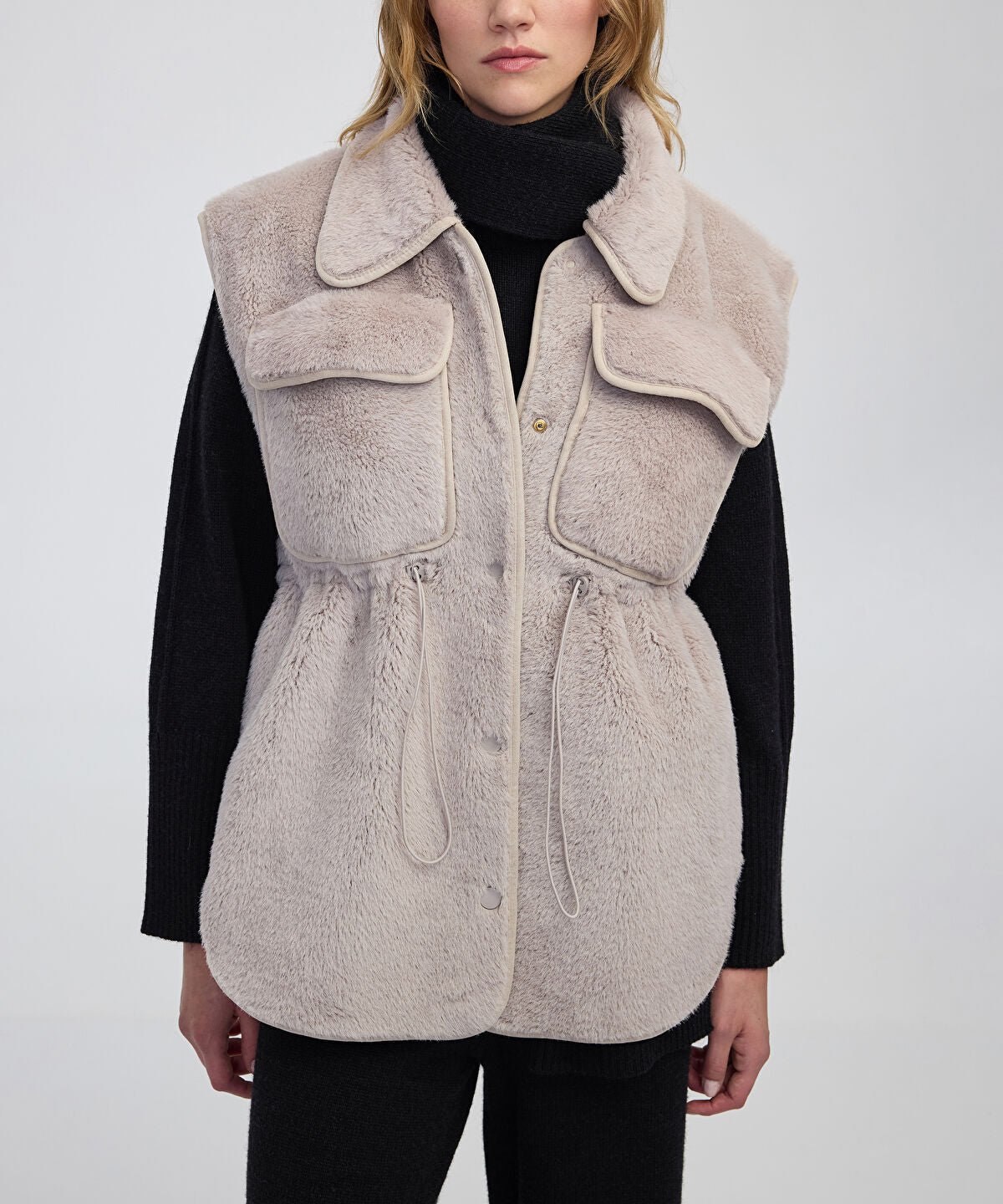 Zoomed Faux Fur Vest