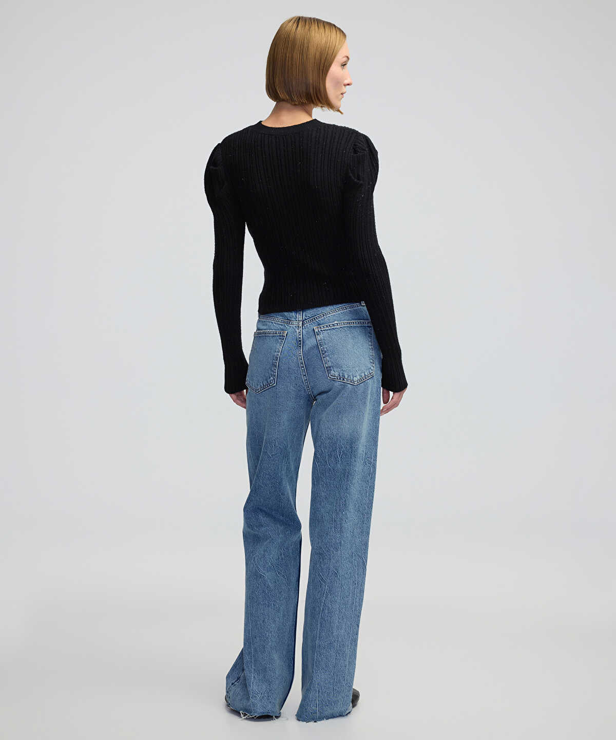 KNITWEAR